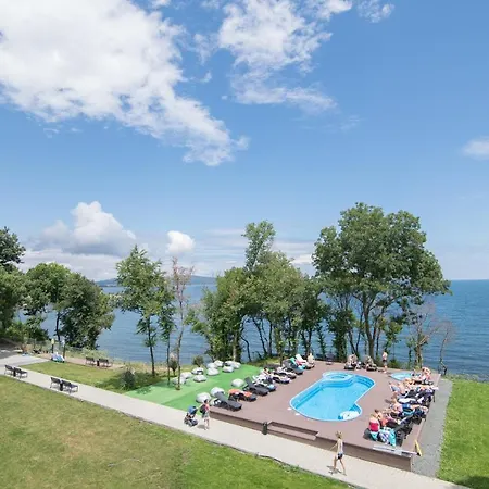 хотел панорама 2* Китен