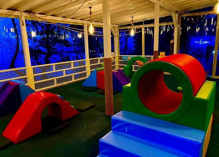 хотел панорама 2* Китен