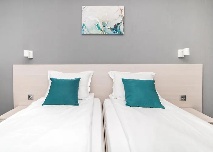 Отель хотел панорама 2*