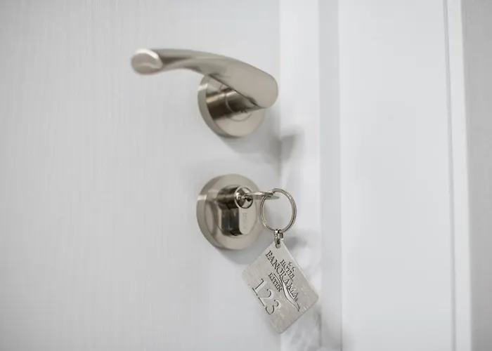 Отель хотел панорама 2*