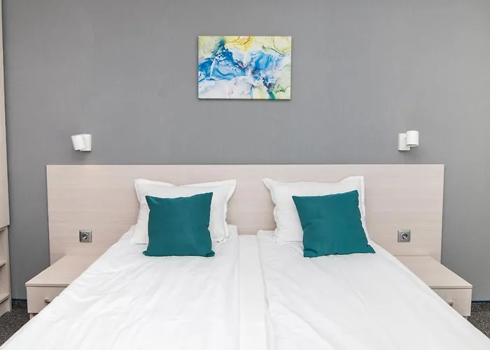 хотел панорама Отель 2*